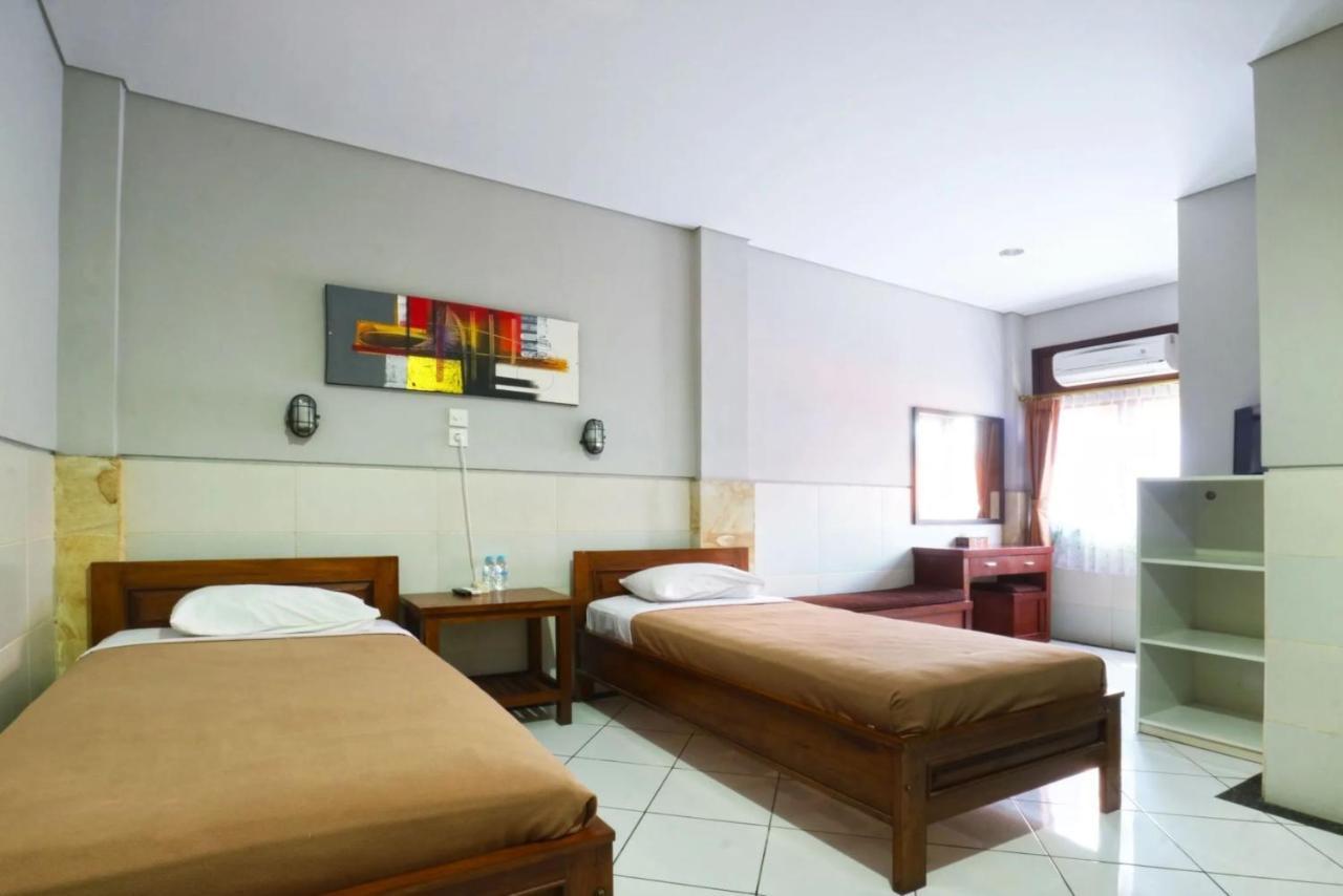 Kedin'S Inn Denpasar Esterno foto