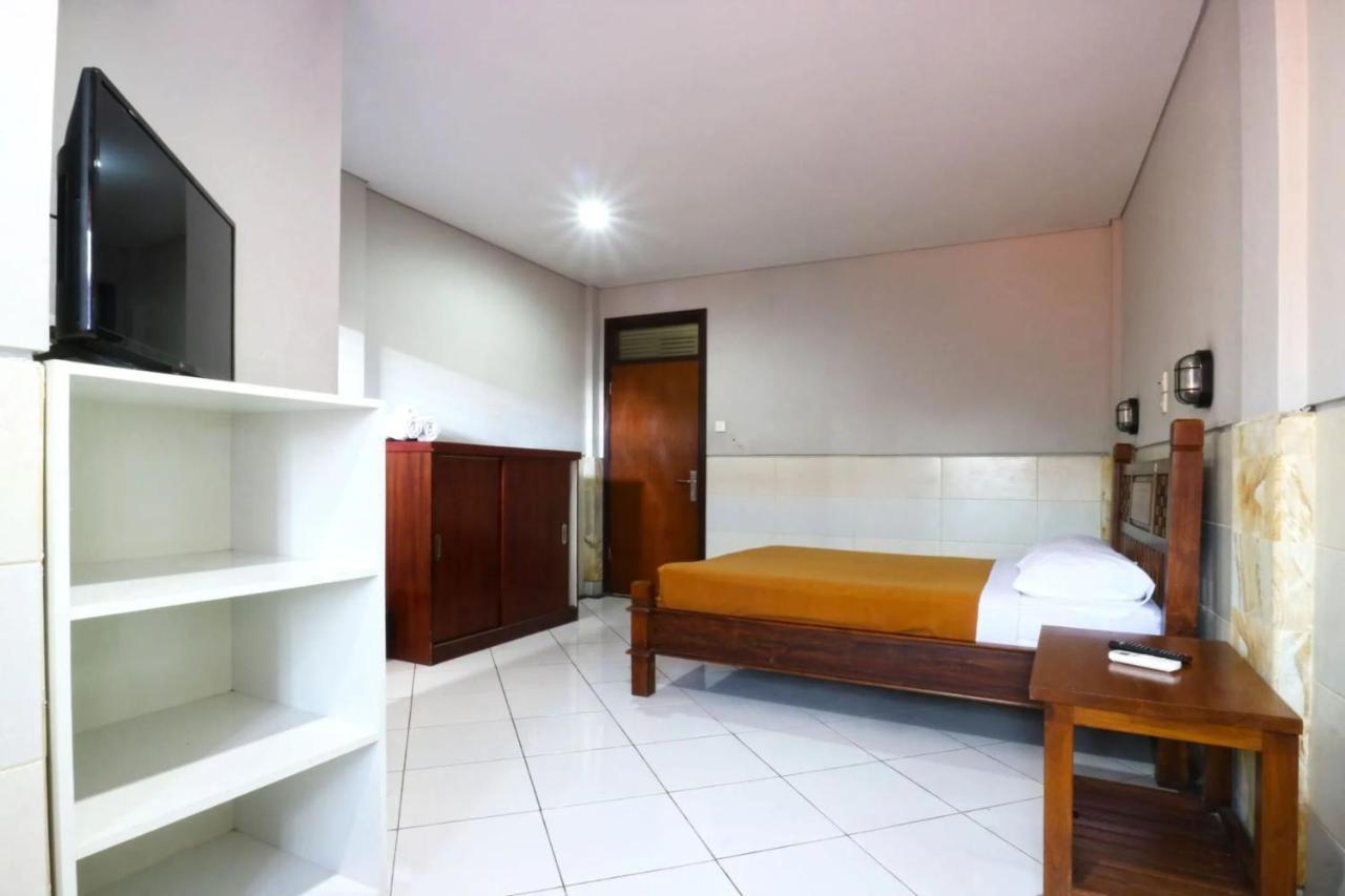 Kedin'S Inn Denpasar Esterno foto