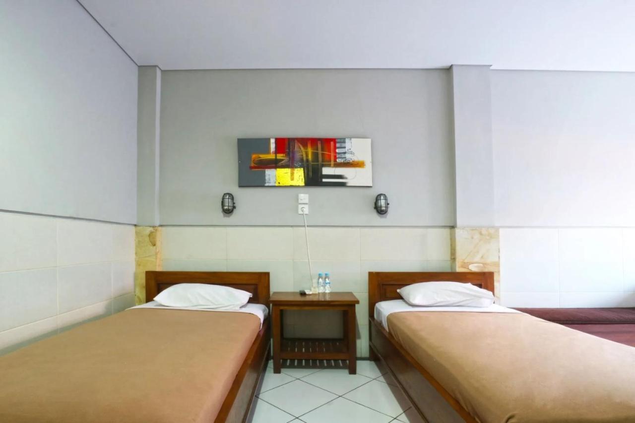 Kedin'S Inn Denpasar Esterno foto