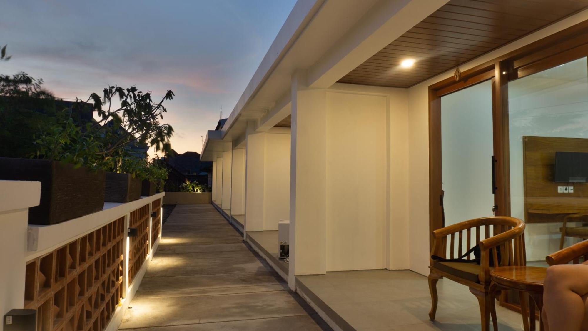 Kedin'S Inn Denpasar Esterno foto